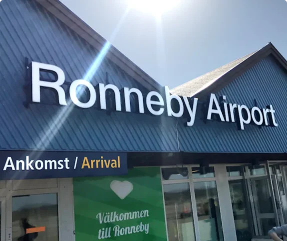 Entré till Ronneby Airport, biluthyrning Ronneby flygplats.